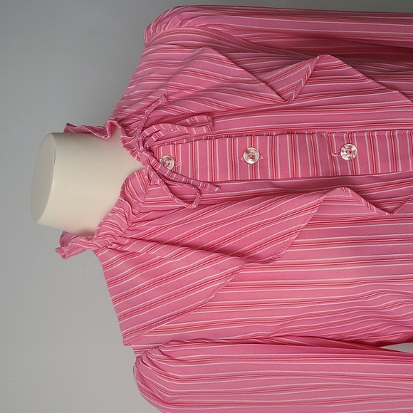 Refashioned Vintage Ruffle Floral Top (M/L) 💗🌸 - Picture 2 of 8